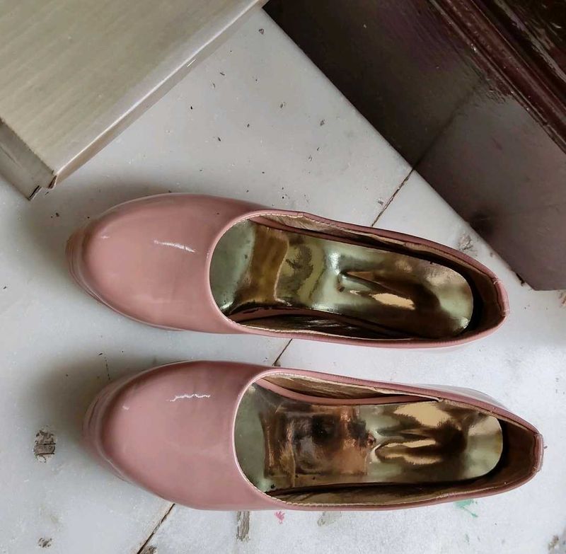 PINK/PEACH HEELS (3.5 INCHES)