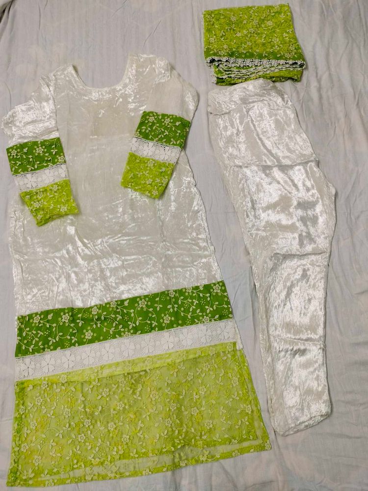 Velvet Kurta Set