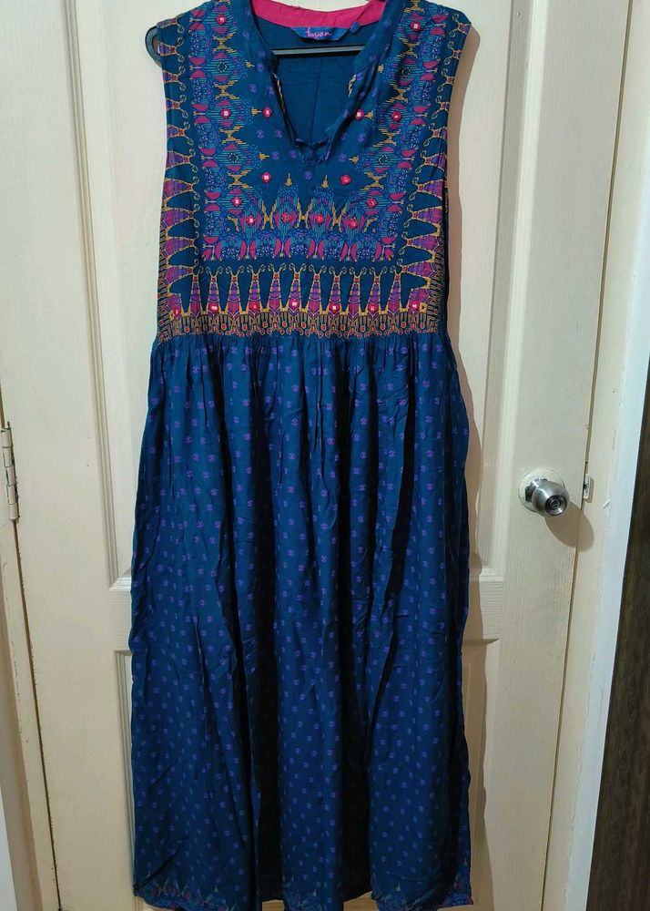 Sleeveless Kurta
