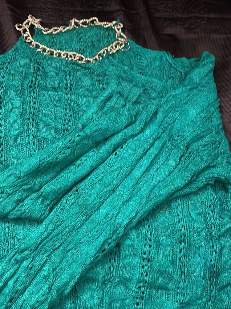 woollen sholdur cut top