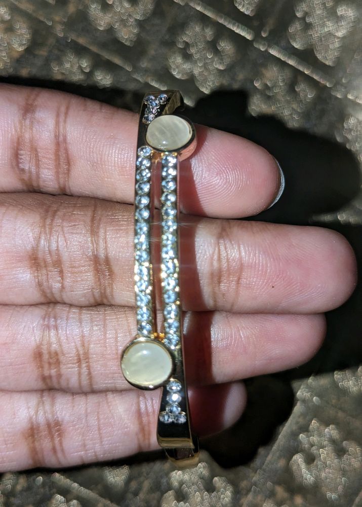 Braslet