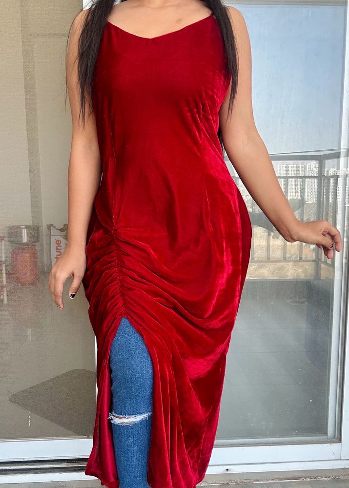 Elegant Bodycon Maroon Dress With Side Slit