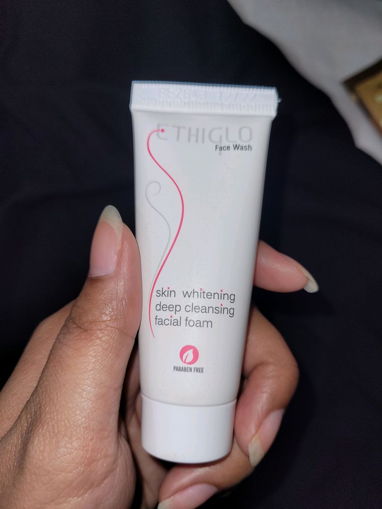 Ethiglo Whitening Face Wash, 20gm (Sample Product)