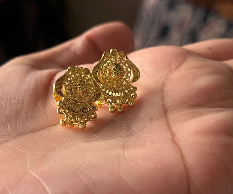 Earring