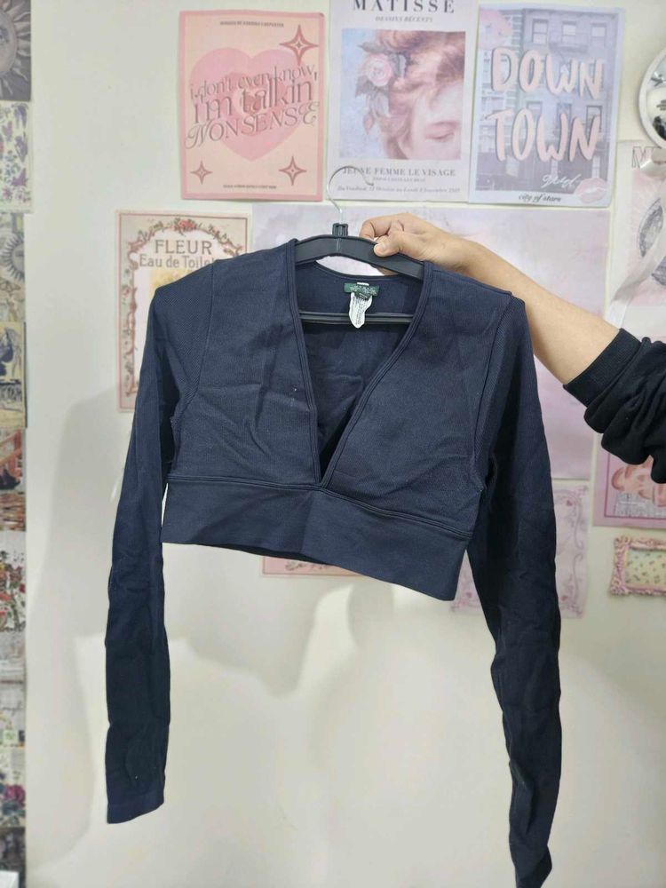 Long Sleeve Crop Top