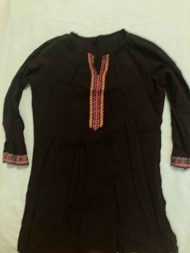 Embroidered kurti