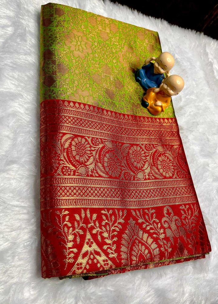 Green &amp; Red Banarasi Silk Saree