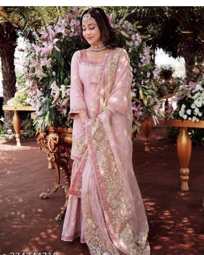 Elegant Pink Kurta Set