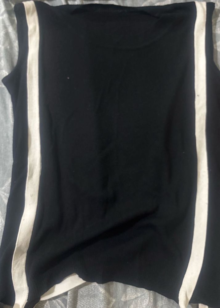 Fancy Sleeveless Top!!