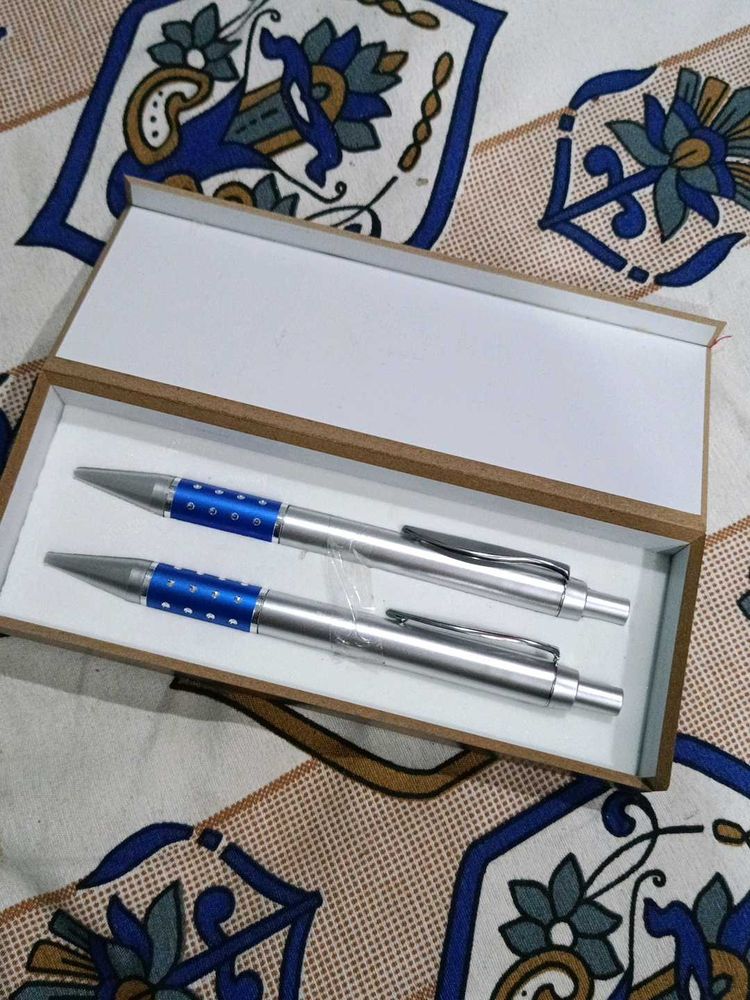 Pen Set in Box