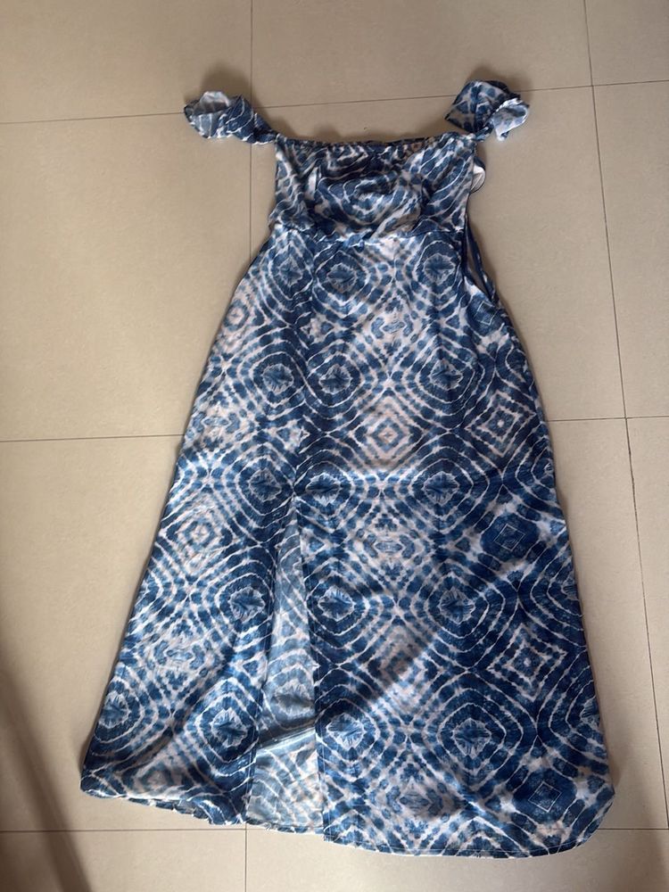 Blue Tie-Dye Off-Shoulder Maxi Dress