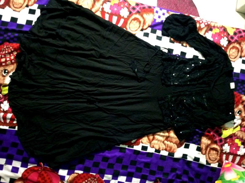 Elegant Black Dress with Lace Detail
