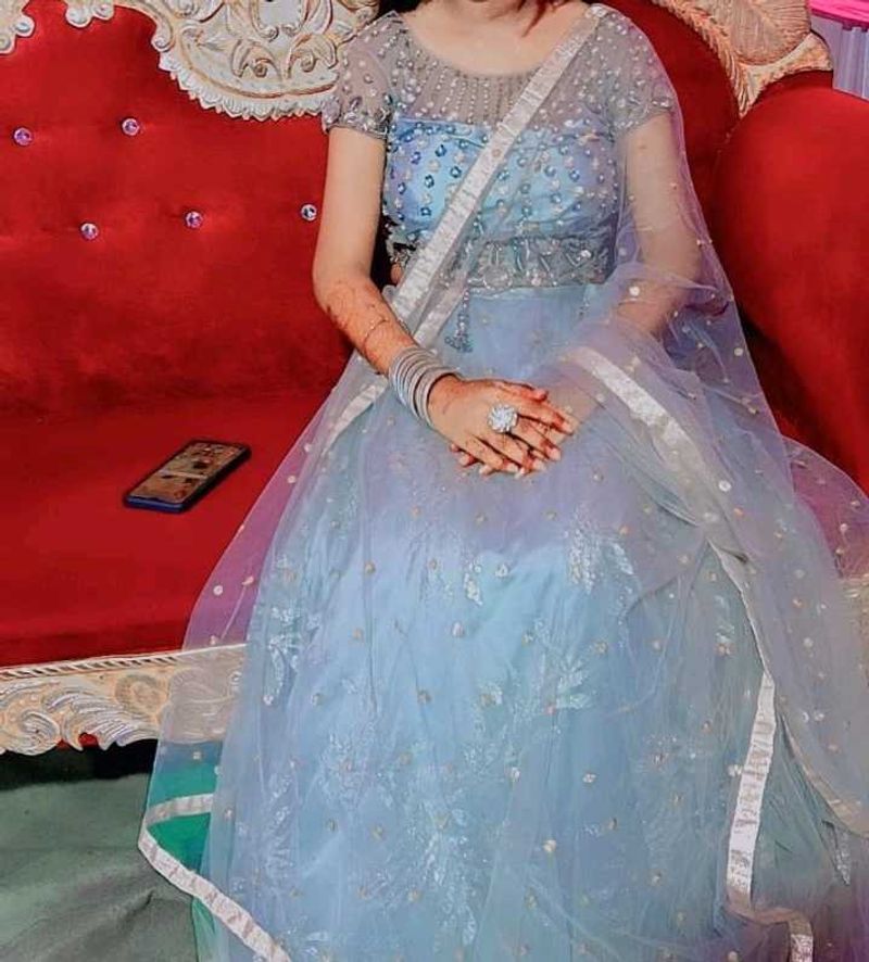 Lehnga Choli With Dupatta Swipe available