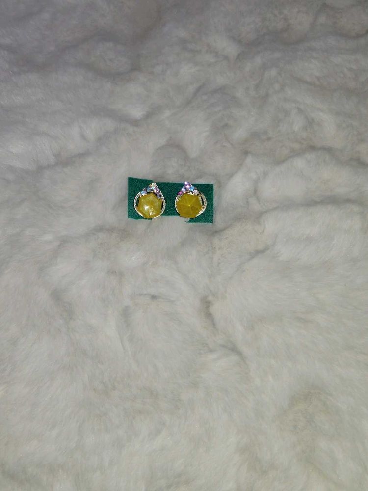 Elegant Yellow Stone Earrings