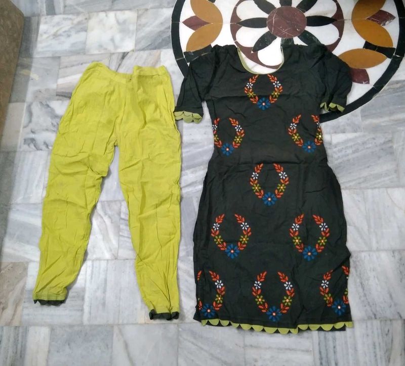 Embroidered Kurti with Pants Set