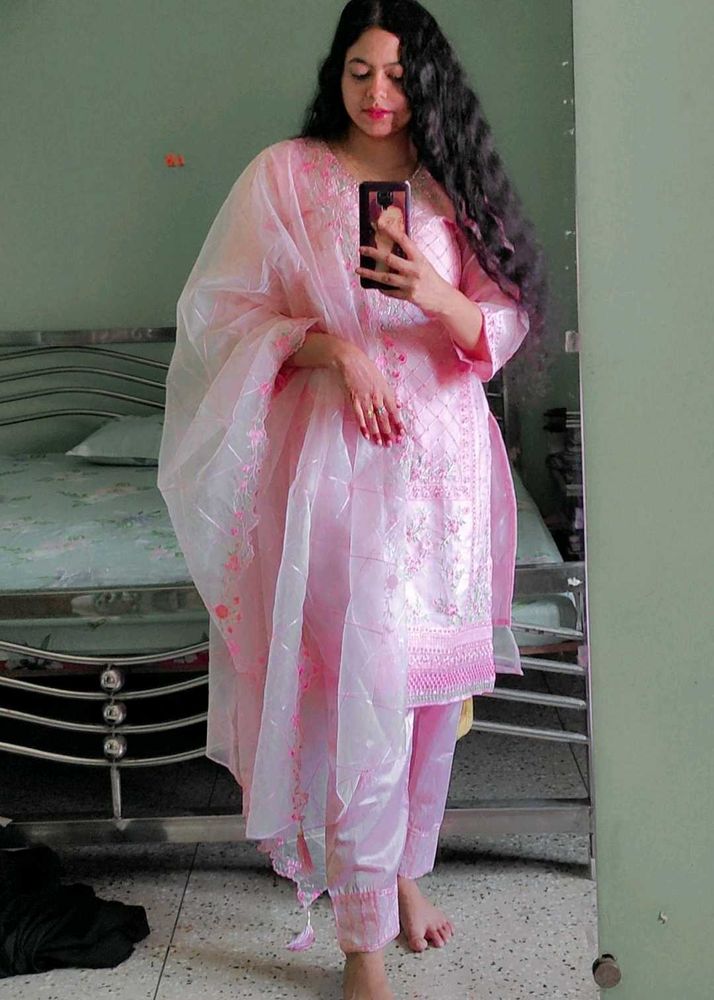 Pink Embroidered Pakistani Suit
