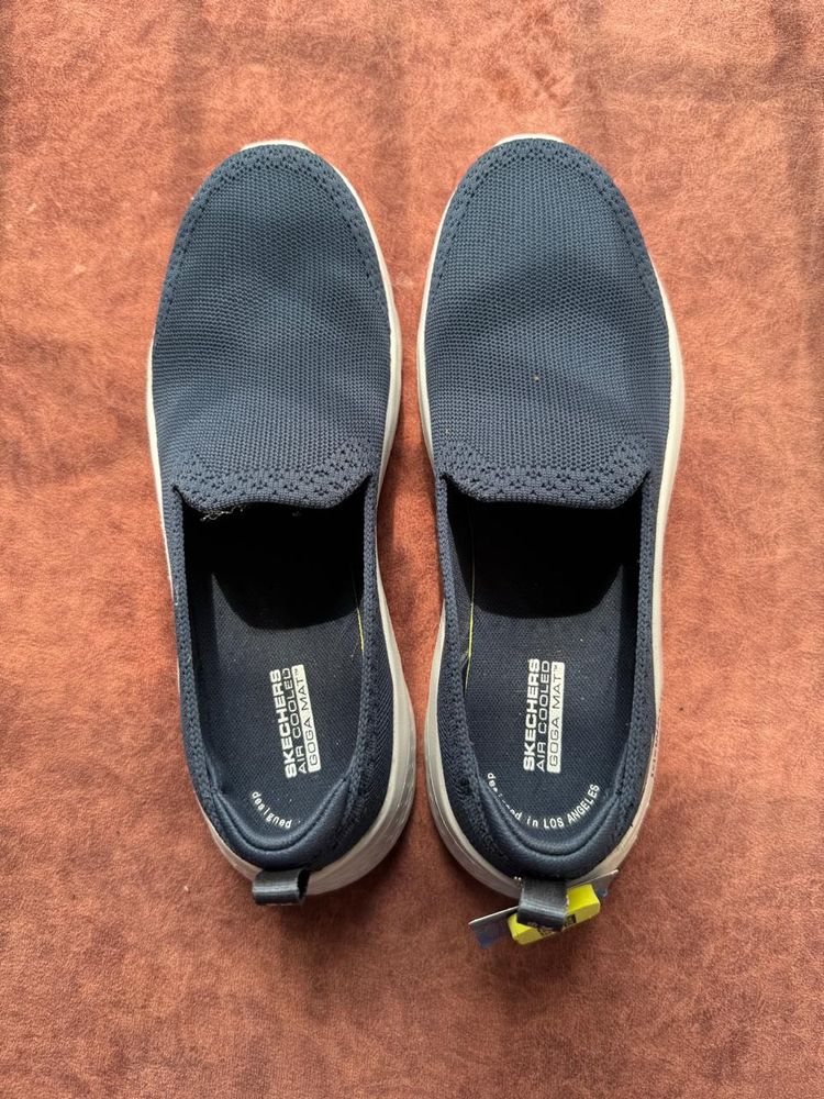 Skechers GOwalk Slip-on