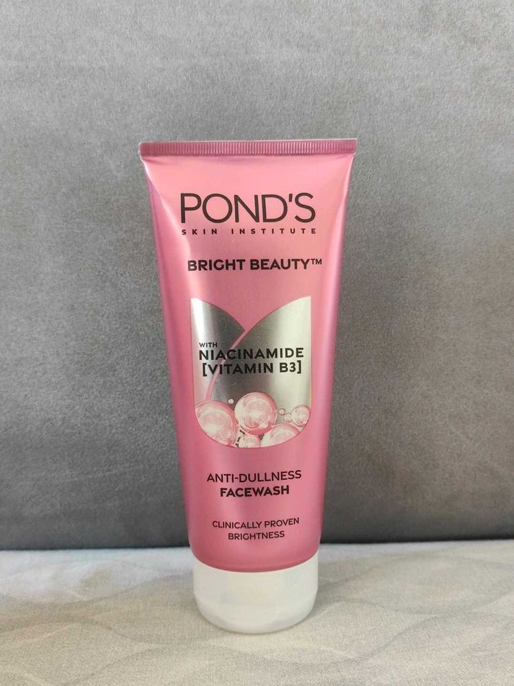 Pond's Bright Beauty Facewash