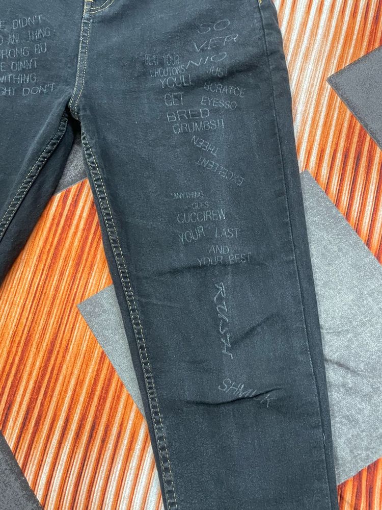 Unique Graphic Print Denim Jeans