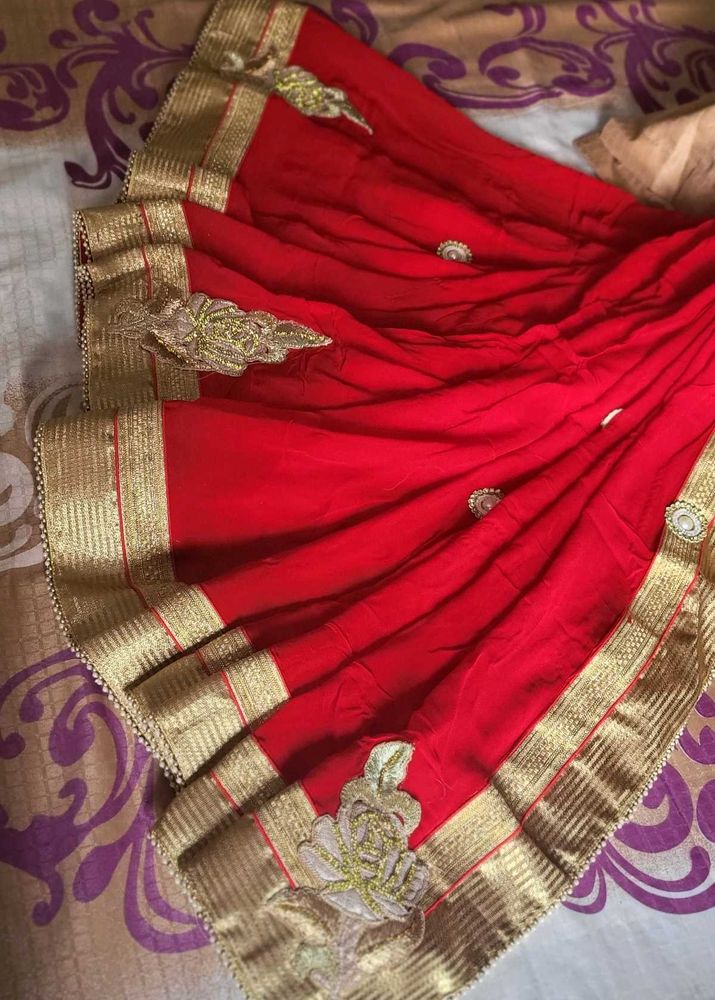 Beautiful Pure crepe Red Colour saree with  Golden