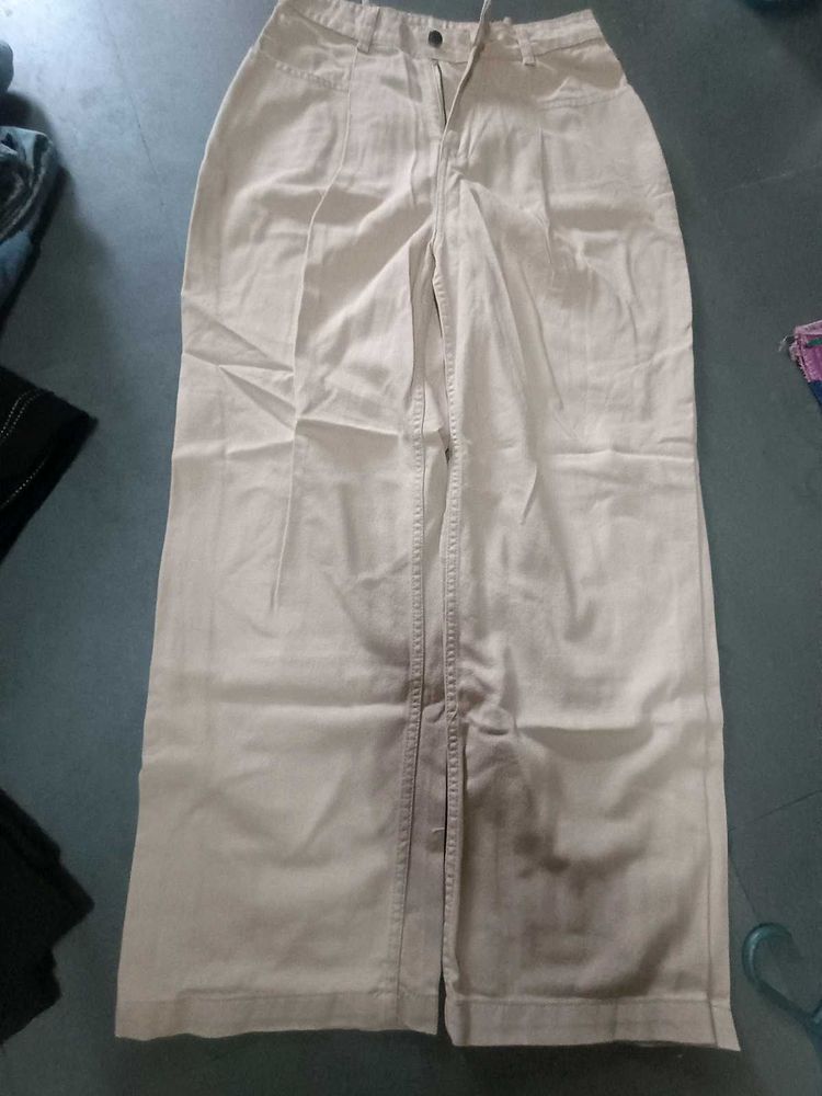 Wide Leg Tan Pants beutiful look