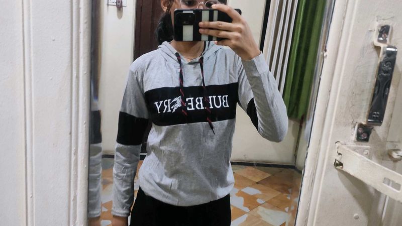 Grey Sweatshirt