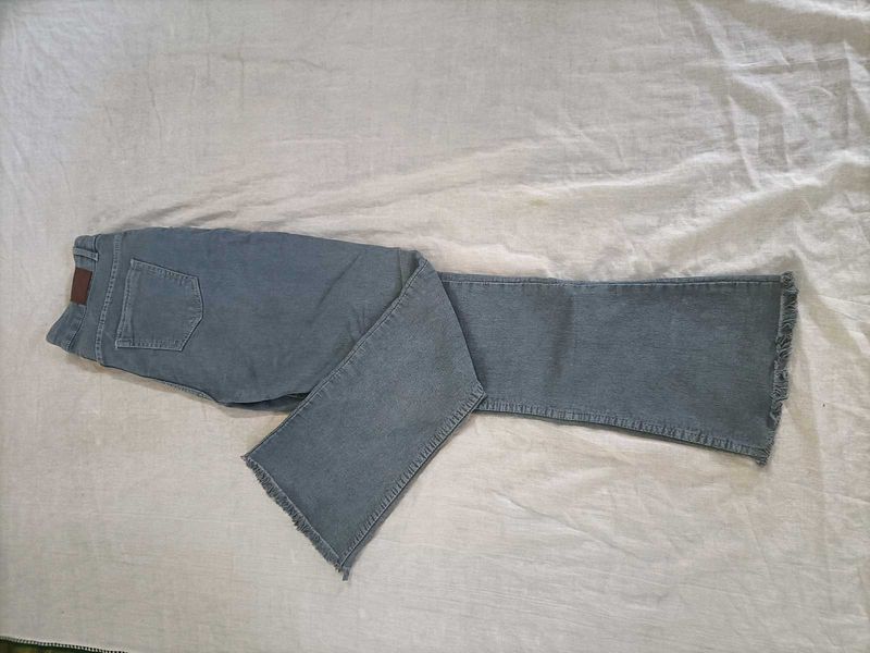 Bootcut Jeans