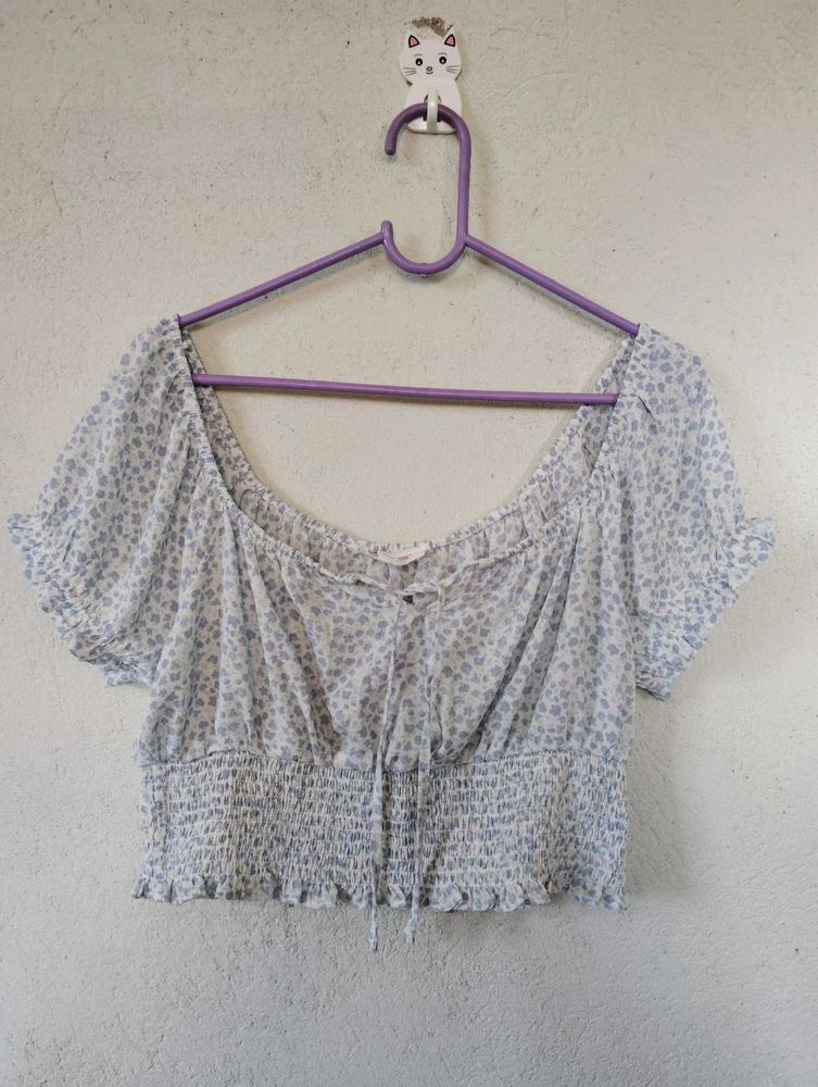 Puff Sleeve Crop Top