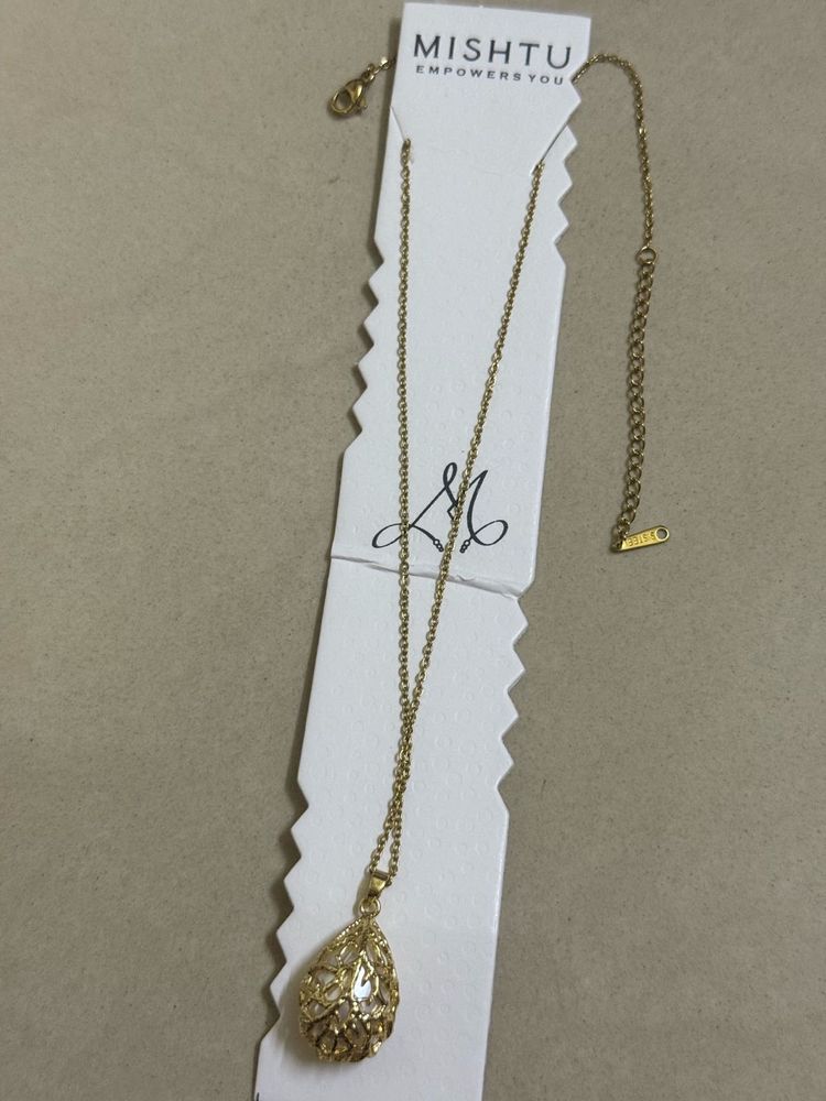 Elegant Anti Tarnish brand new Gold Necklace