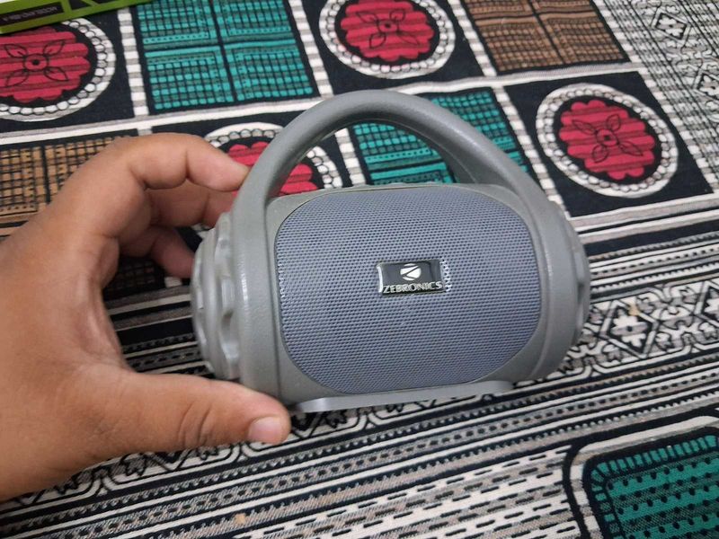 Zebronics Bluetooth Speaker