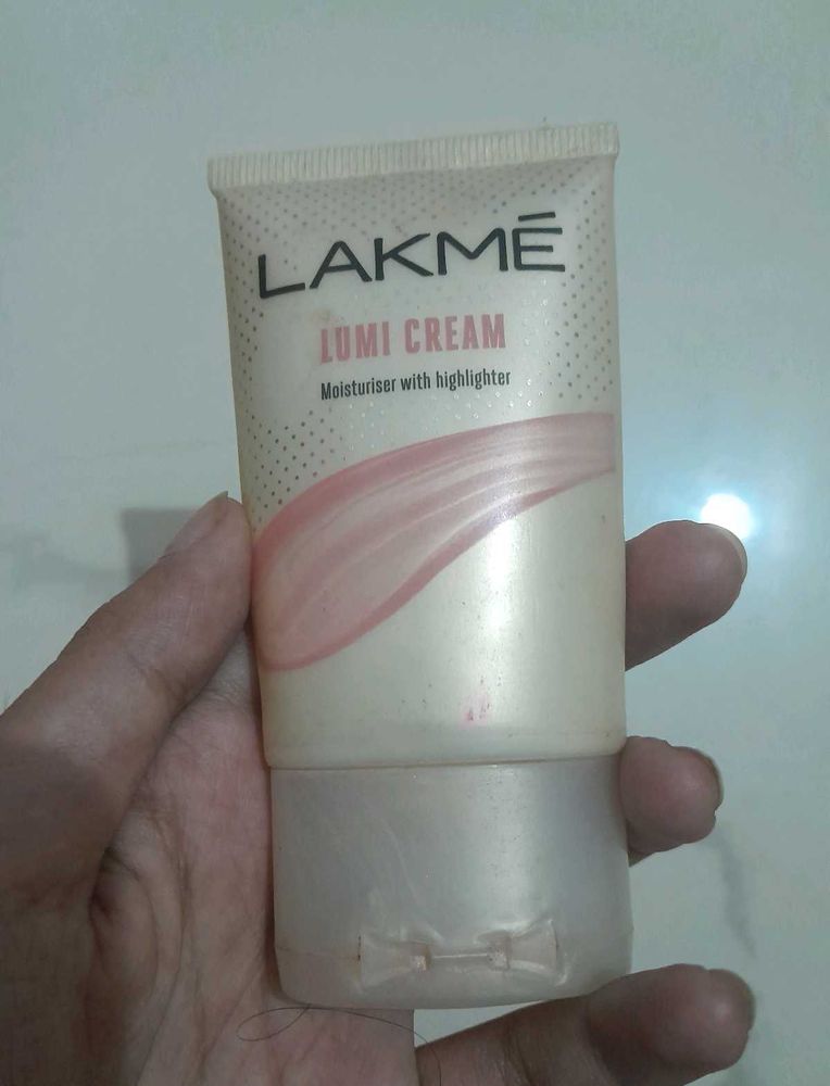 Lakme Lumi Cream