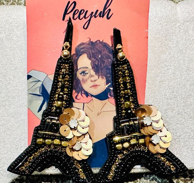 Beaded Effel Tower Earrings