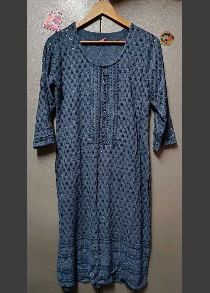 Elegant Embroidered Grey Kurta