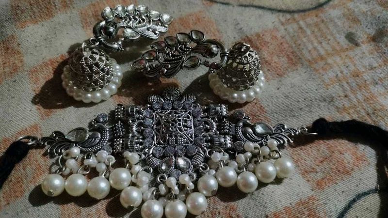 Silver Tone Pearl Jewelry Set