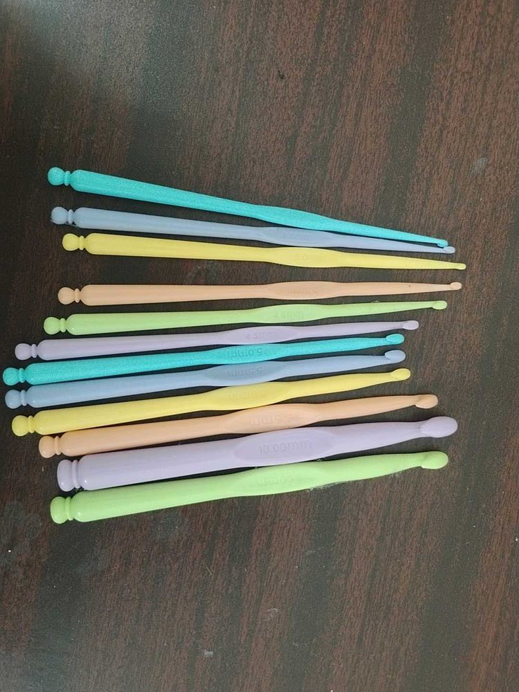 Colorful Crochet Hook Set(12)🩷🤍