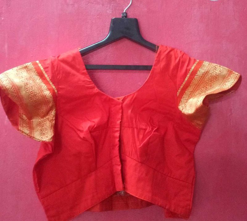 Grey Saree With Orange Blouse