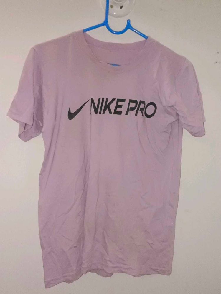 Nike Pro Tee