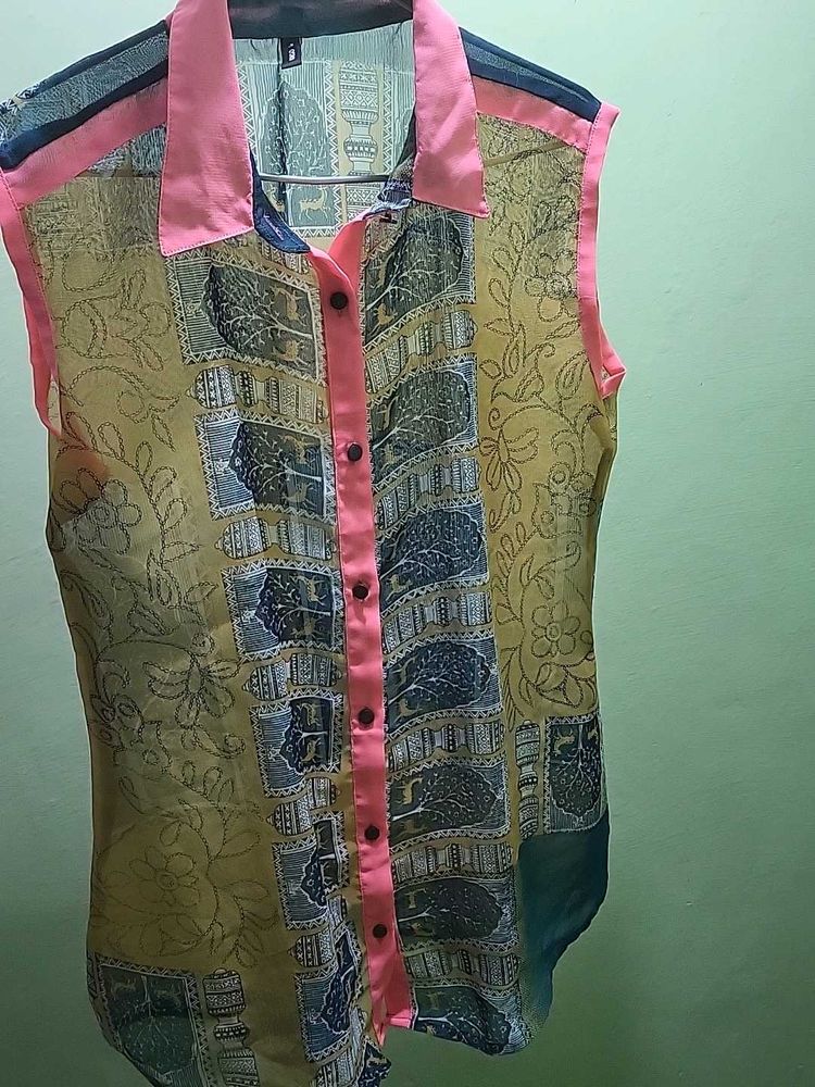 Sleeveless Woman Shirt
