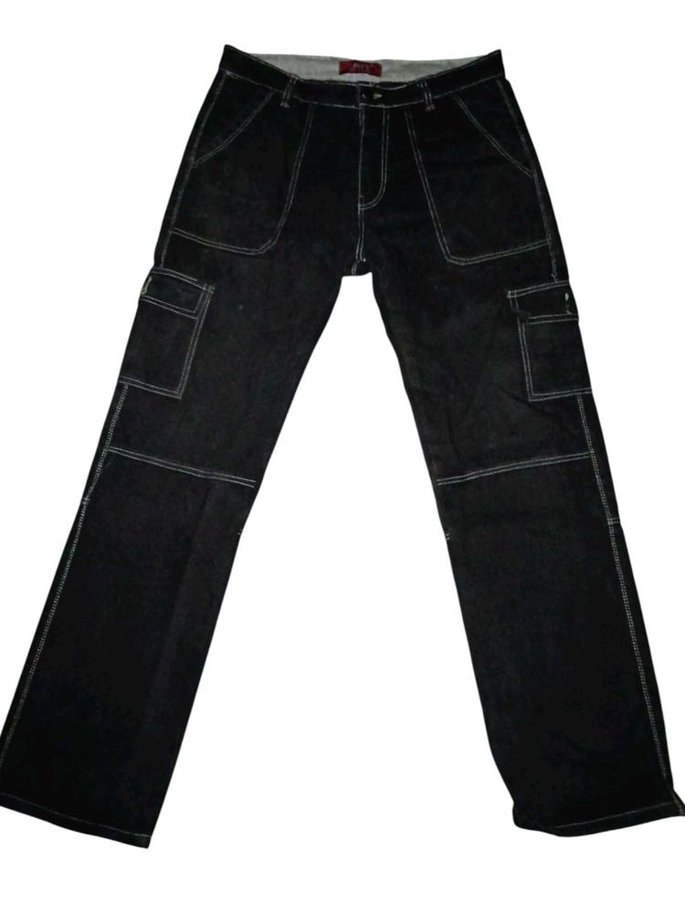 Grabb It Up💥!! Levis Cargo Pants🔥 !!!