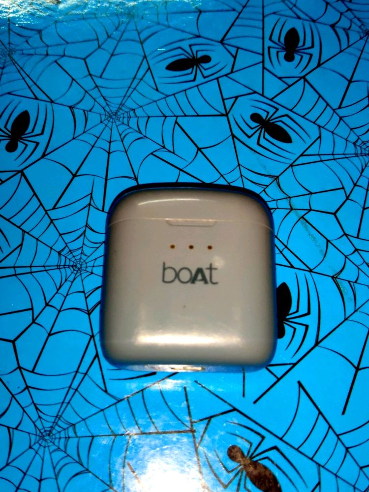 boAt Airdopes 131 ONLY Charging Case (Blue)