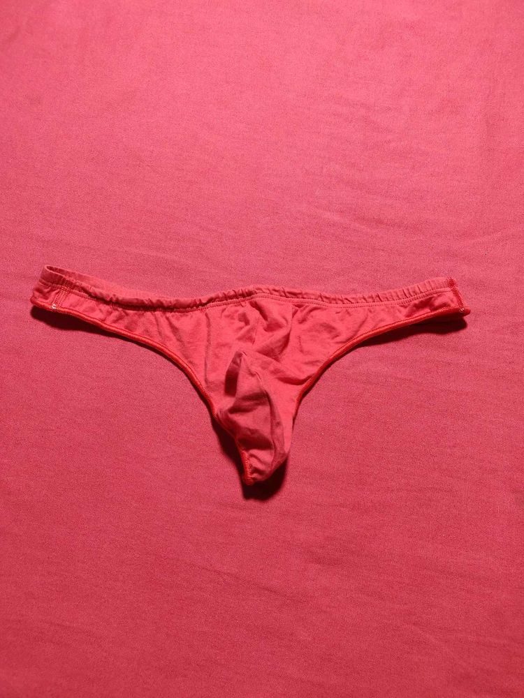 Man Thong Size 32
