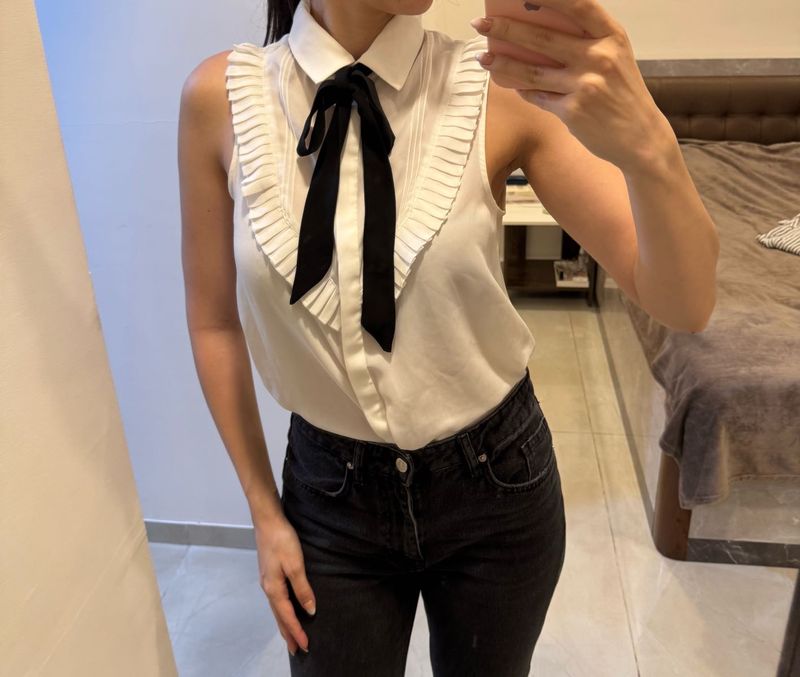 Zara Chic Sleeveless Top, S