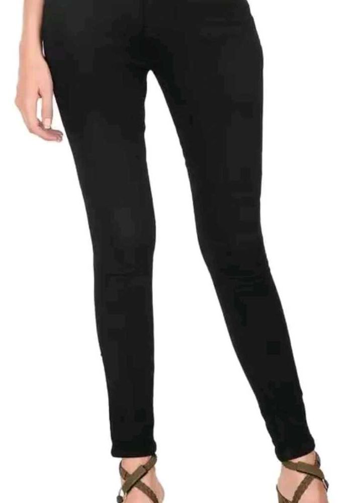 Black Skinny Jeans