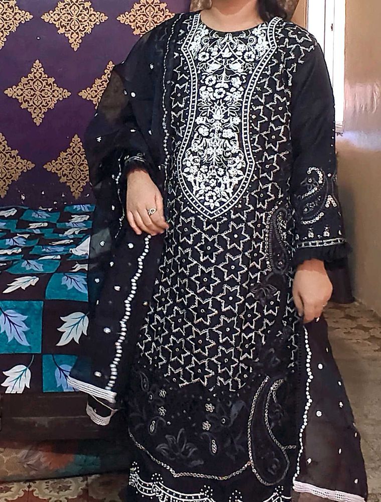Black Cutwork Pakistani Dress