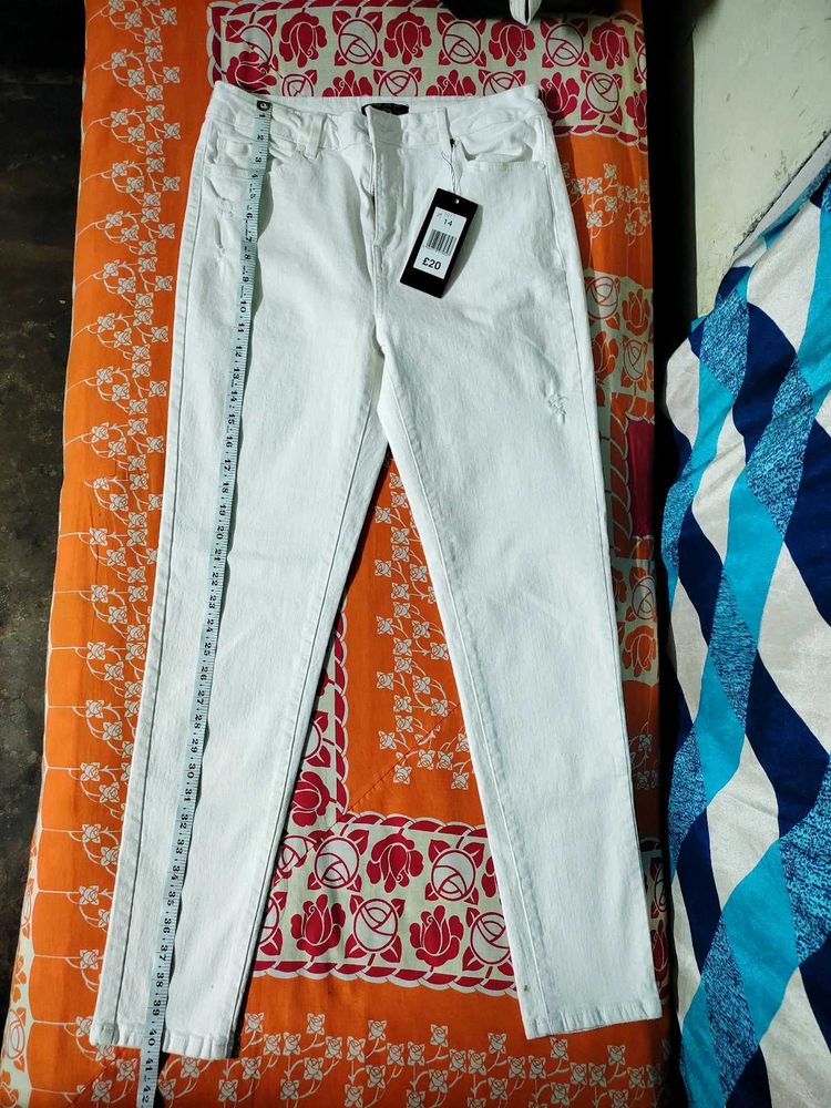 365 New With Tag Jeans From London !