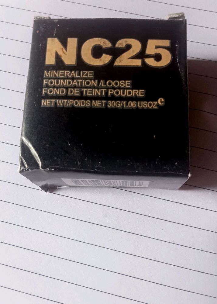 NC25 Mineralize Foundation Loose Powder