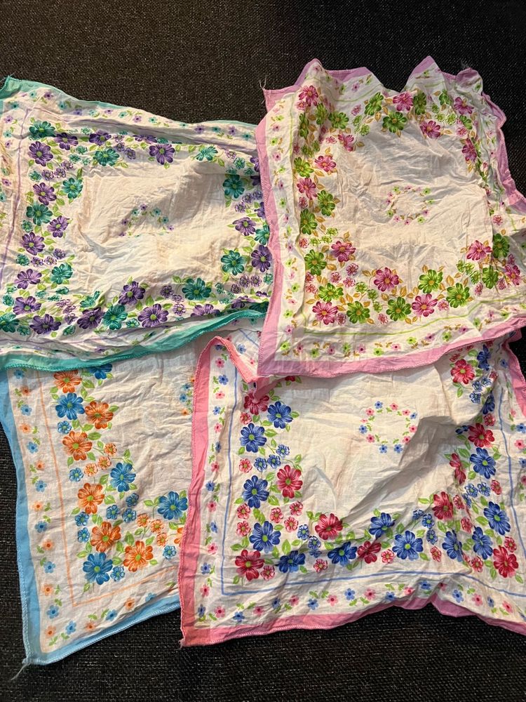 4 Used Hankies