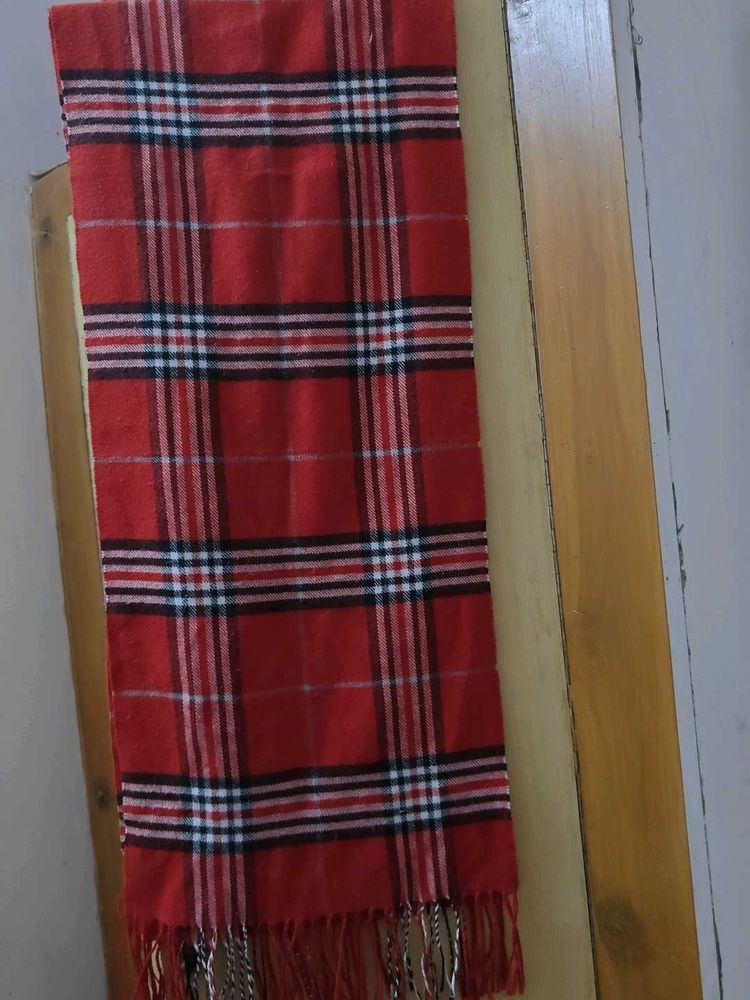 Burberry Inspired The classic check cashmere scarf