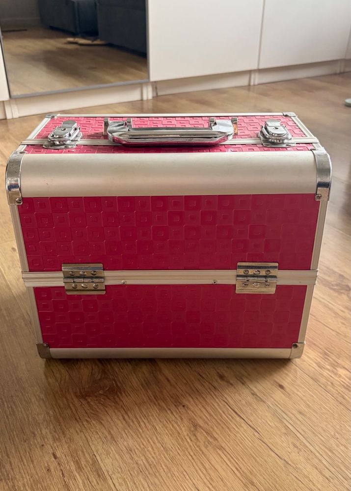 Pink Makeup Cosmetic Box - Very Spacious