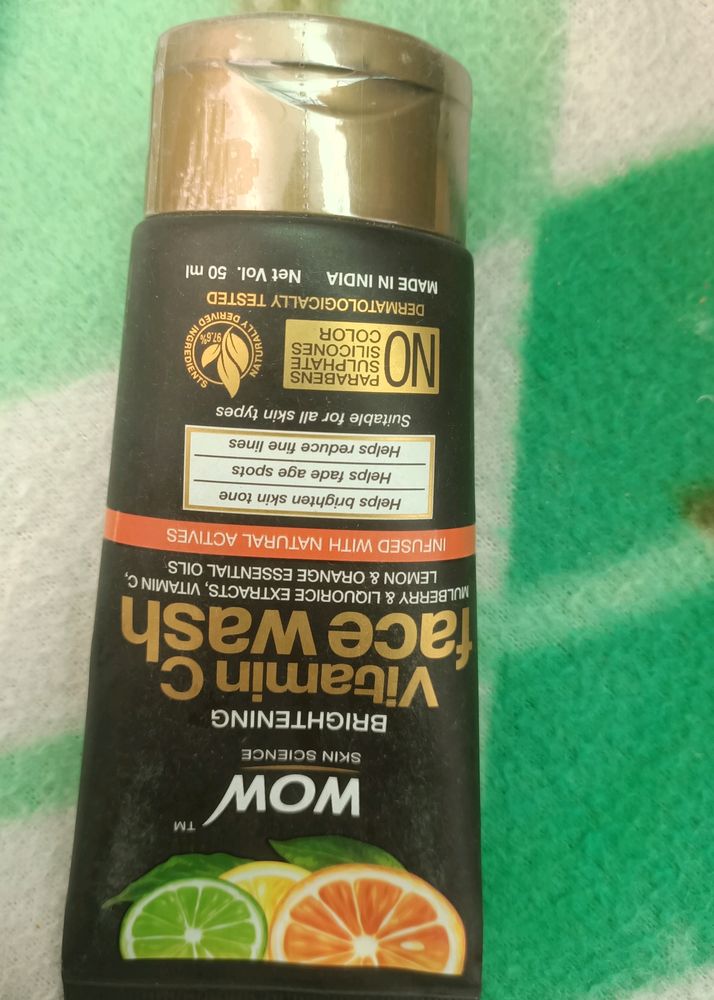 Wow Skin Science Vitamin C Face Wash